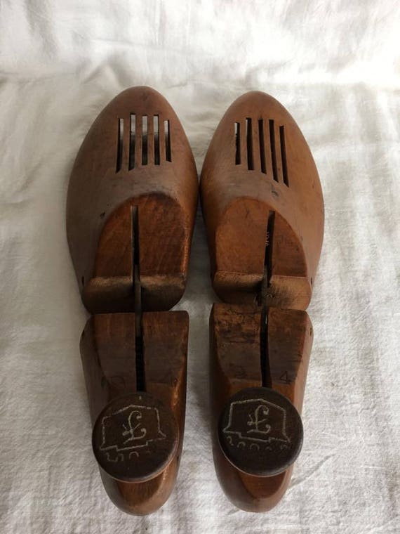 Florsheim Wood Shoe Lasts Vintage Shoe Stretchers… - image 1
