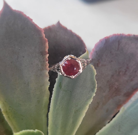 Round Ruby Vintage Ring - image 2