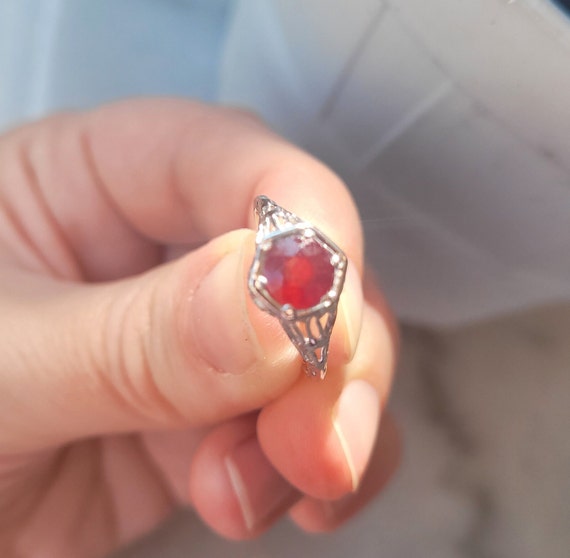 Round Ruby Vintage Ring - image 4