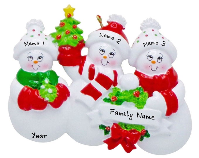 Snowman Ornament - Family of 3 Christmas Ornament - Snowmen With Wreath Gift For Grandparents 2025 Personalized Family Christmas Ornament