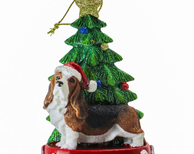 Basset Hound Personalized Christmas Ornament - Dog Memorial Ornament - Memorial Gift For Pet Lovers - 2025 Personalized Family Dog Ornament