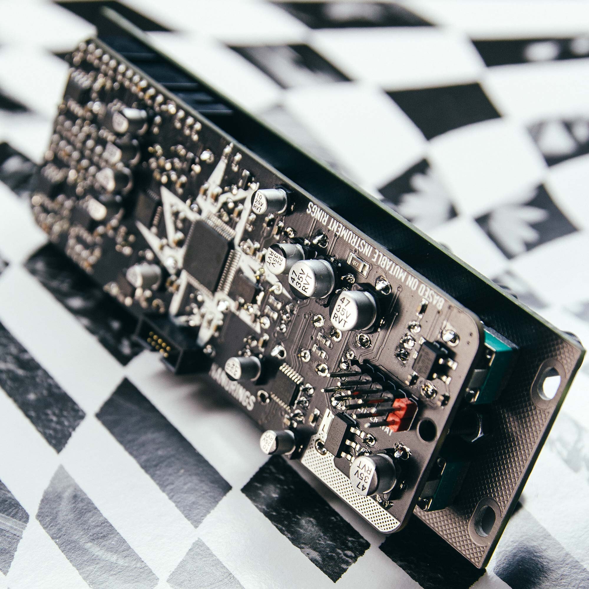 Nano Rings (mutable Instruments Rings Variant) / Eurorack