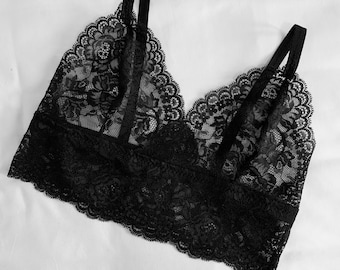 Brassière longue en dentelle noire Fleur dans la nuit