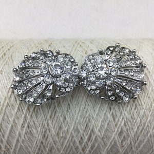 Boucles de ceinture, argentée avec des strass en verre effet diamants, style début 20ème s. Antique style diamante buckle. image 1