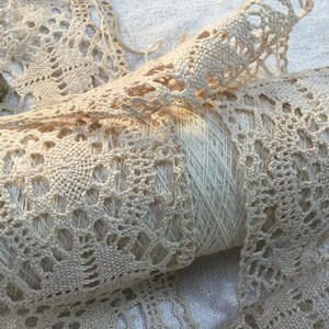1.88m x 7.50cm of old handmade crochet lace, bis. Vintage french ecru crochet lace.