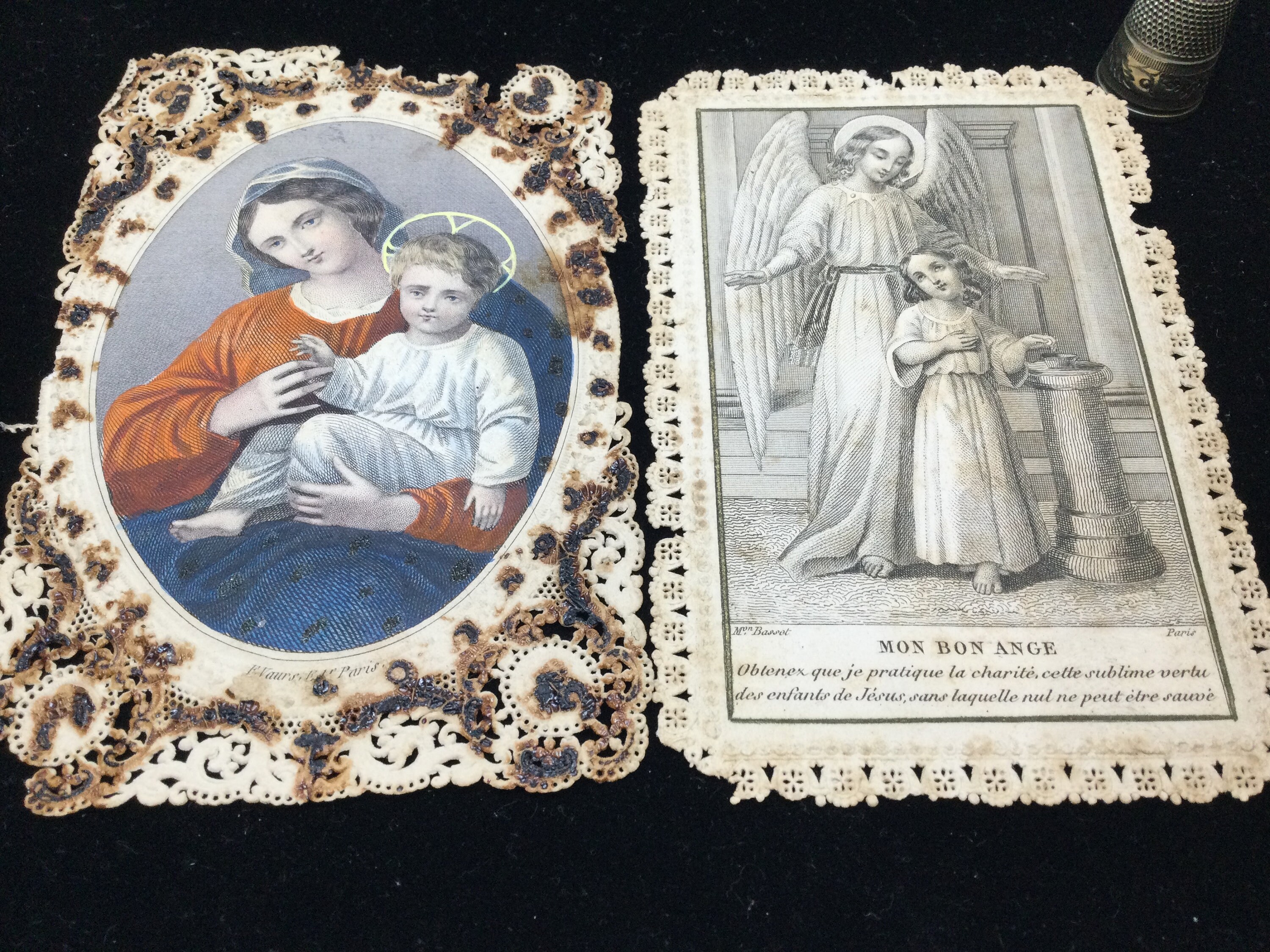 2 Canivets. Images Pieuses/Religieuses Dentelées, Circa 1900. France. Antique Religious Card, Laced 