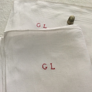 2 small damask tablecloths, old, white, monograms &quot;GL&quot;. 2 vintage French damask Table cloth, monogrammed.