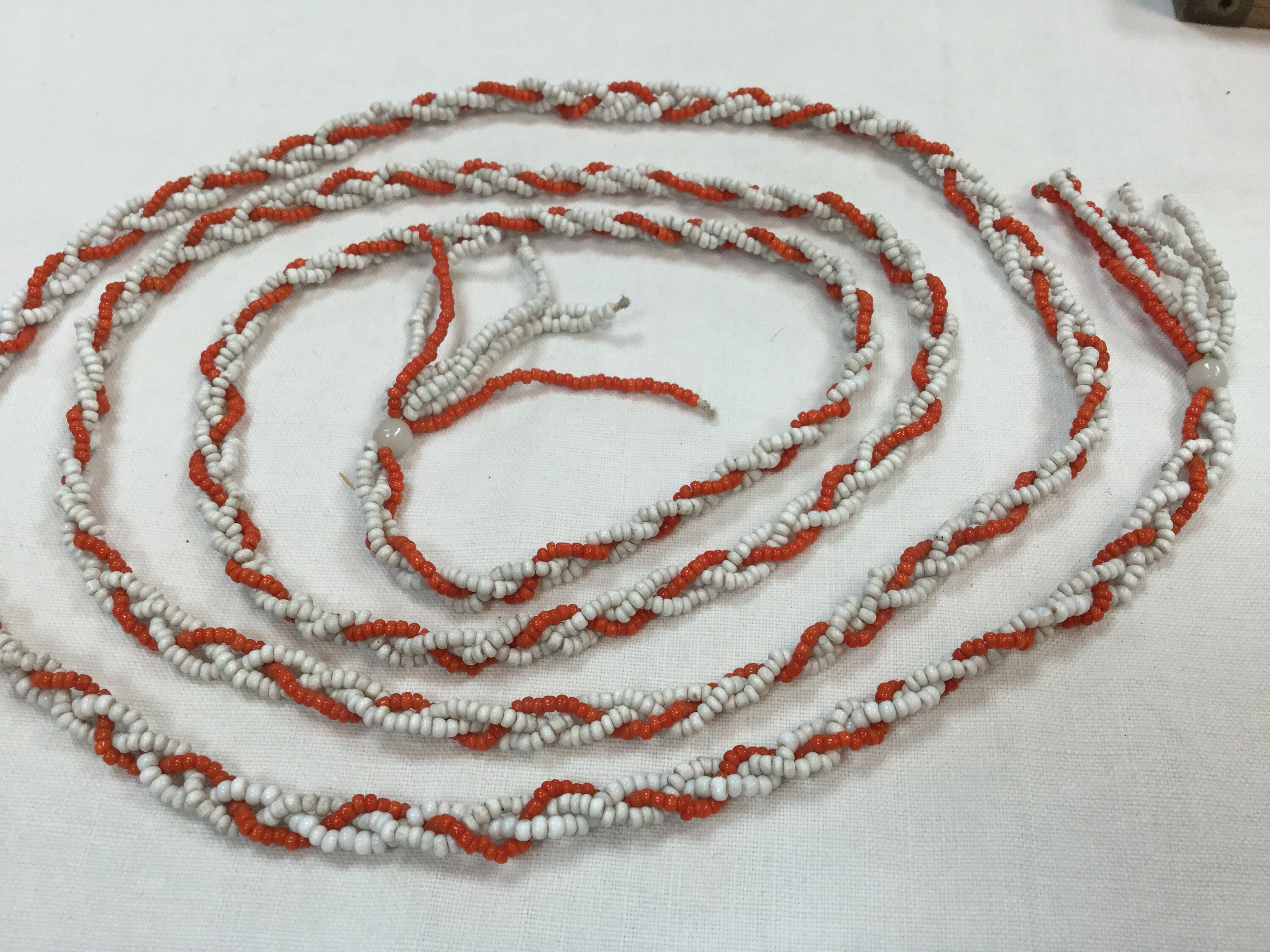 Ancient Belt in Glass Beads, White and Orange. Beading  display picture 3