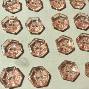 24 Buttons in transparent glass of flesh color, old, 1cm40, hexagonal shape. 24 Vintage Flesh Clear Glass Buttons 1940s