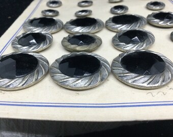 Lot De 5 Boutons Anciens Noirs Carrés Facettés En Jais - Tchécoslovaquie, Occasion