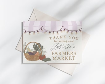 Plantilla imprimible de tarjeta de agradecimiento de mercado de agricultores rosa, con productos frescos de granja y de cosecha propia para fiesta de cumpleaños de niña, baby shower, decoración de fiesta con productos de cultivo local.