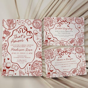 Puede incluir: Juego de invitaciones para despedida de soltera con diseño rojo y blanco. La invitación principal dice "That's Amore" e incluye detalles del evento. Tarjetas adicionales proporcionan información sobre el registro y recetas.