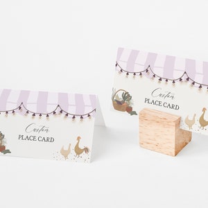 Roze boerenmarktplaatskaarten voor babyshower of verjaardag Afdrukbare sjabloon, lokaal geteeld, vers boerderijfeestje voor meisjesfeest