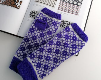 Knitted fingerless gloves - purple nordic star pattern - cozy and soft wool wrist warmers, fingerless mitts for ladies