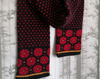 Flower motif knitted scarf, long wool neckwear in black and red, gift for her