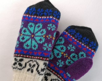 Blaue Muhu Muster gestrickte Fäustlinge, Flauschige Handschuhe, Estnische Strickwaren,  Frauen Zubehör im Winter, Fäustlingen für Damen