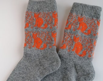 Knitted fox socks, woodland animal pattern, natural wool socks