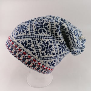 Blue-white winter hat for activities outside, knitted wool beanie with nordic star pattern, soft, warm and cozy - unisex - for her - for him