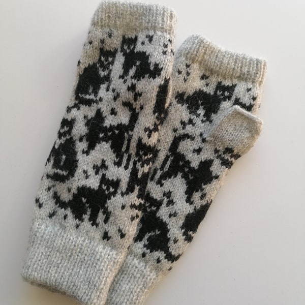 Knit lamb wool fingerless gloves, nice cat pattern with light grey-black color range, nice wool arm cuffs
