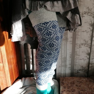 Fair Isle leg warmers, long model, finely knitted small nordic star pattern light grey and blue combination, good for walking. Gift for her.