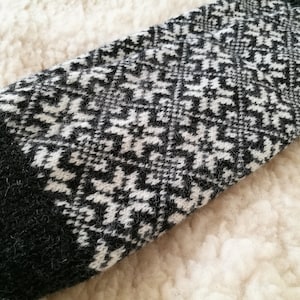 Fair isle knitted leg warmers, nordic star snowflake pattern, gift for her, wool boot cuffs, knit leggins. Nice wool accessoires