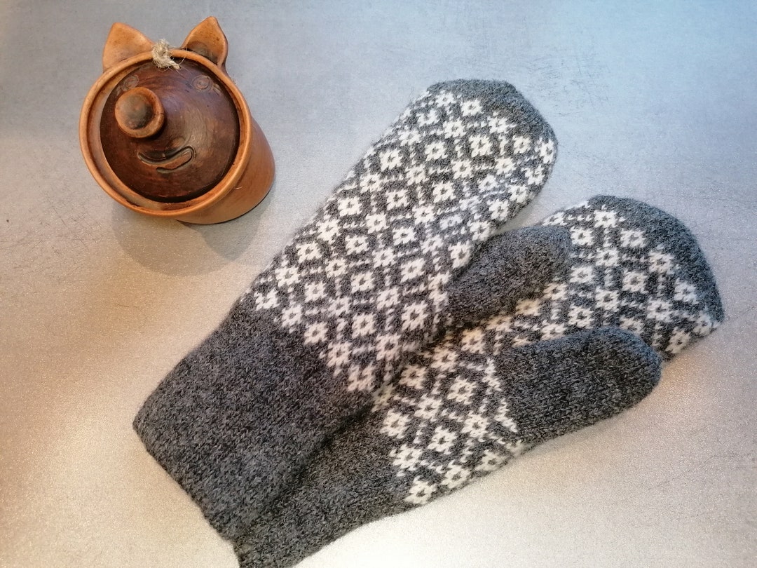 Knitted Mittens for Men With Wool Lining Very Warm Dark - Etsy