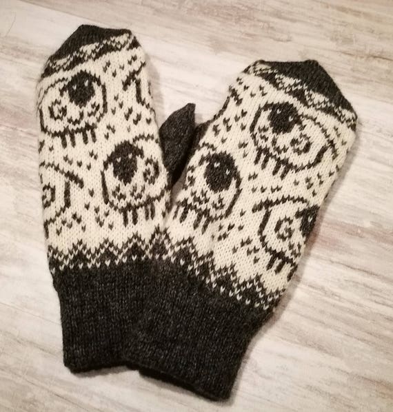 lamb mittens