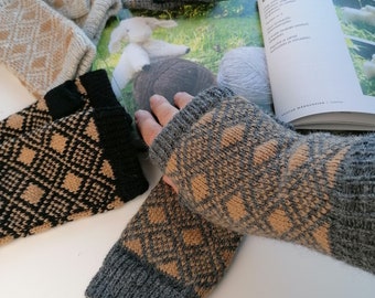 Diamond Fair Isle pattern gloves without fingers, knitted from natural wool, soft and warm arm cuffs for women