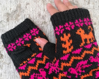 Knitted Wool Fingerless Gloves: colorful Muhu Style