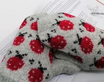 Ladybug mittens, wool mittens with lining, warm gloves for the winter, Estonian knits, gift for her