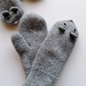 Animal mittens