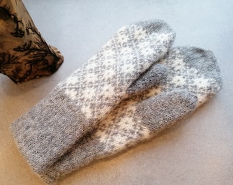 Knitted Fair Isle Wool Mittens: Nordic Style, Soft Sheep Wool
