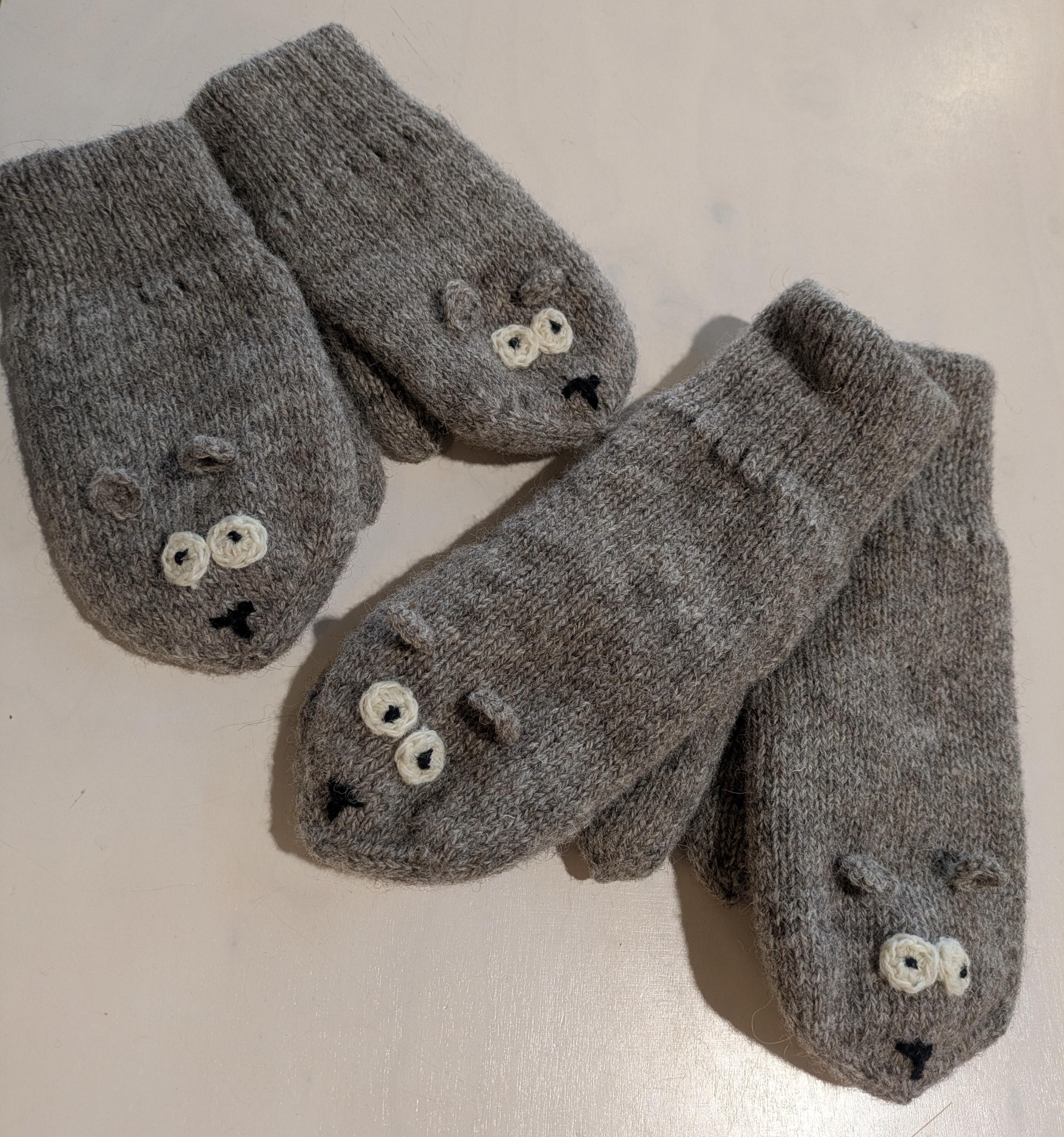 Animal mittens with Bear, Knit wool gloves for whole family