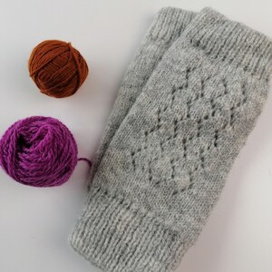 Gray wool fingerless gloves with lacy pattern, very warm gloves for winter, nice minimalistic style Light grey