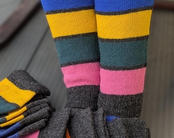 Gestreepte gebreide beenwarmers - retro regenboogkleurenblok