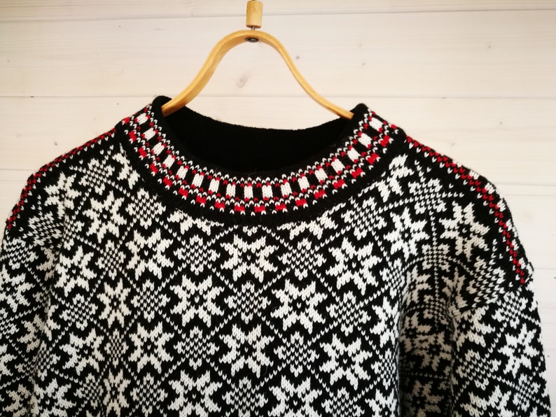 Folk knitted wool sweater, traditional Kihnu troi pattern, black-white nordic star pattern cardigan in scandinavian style image 3