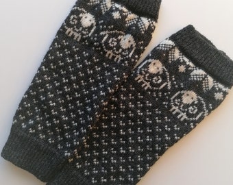 Lamb knitted leg warmers, made of fine sheep wool, warm and soft for wintertime, gift for her