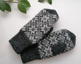 Nordic star mittens, knitted wool mittens with lining, black-grey combination, unisex model, nice gift idea