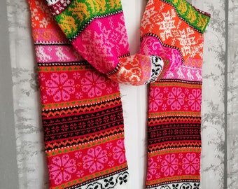 Colourful long wool scarf, nice Muhu pattern on it, double sided, thick and warm