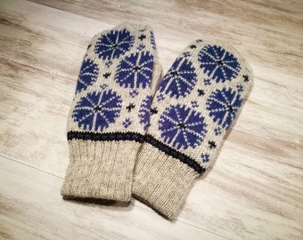 Schöne graue Fäustlinge für Winterzeit, Handschuhe für Damen, Kornblumenblau Muster