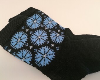Knitted Wool Socks: Cornflower Pattern, Estonian Style