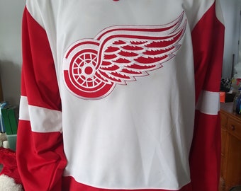 personalized red wings jersey