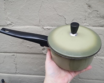 Cacerola pequeña vintage Buckeye Regal Ware con tapa