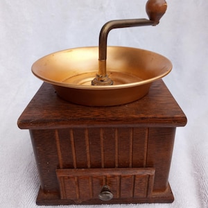 Vintage Coffee Mill Hand Crank Coffee Grinder