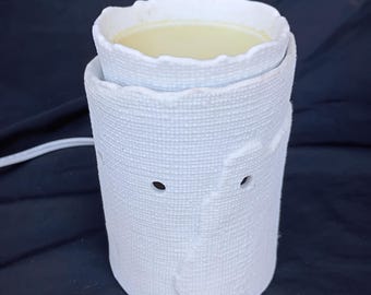 Calentador de cera Deluxe Scentsy “Edge” retirado con aspecto de arpillera