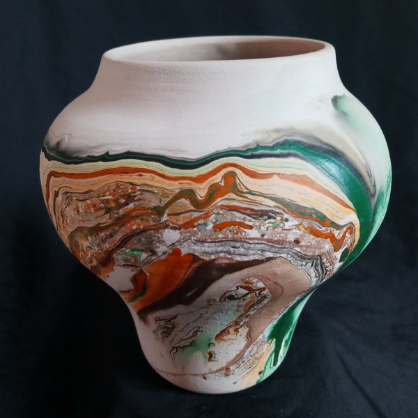 Namadji Pottery Beautiful 5 3/4" Tall Hand Thrown Vase