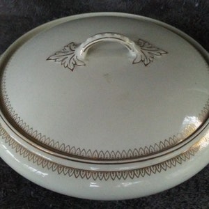 Vtg Alfred Meakin Gold Trimmed Covered Casserole
