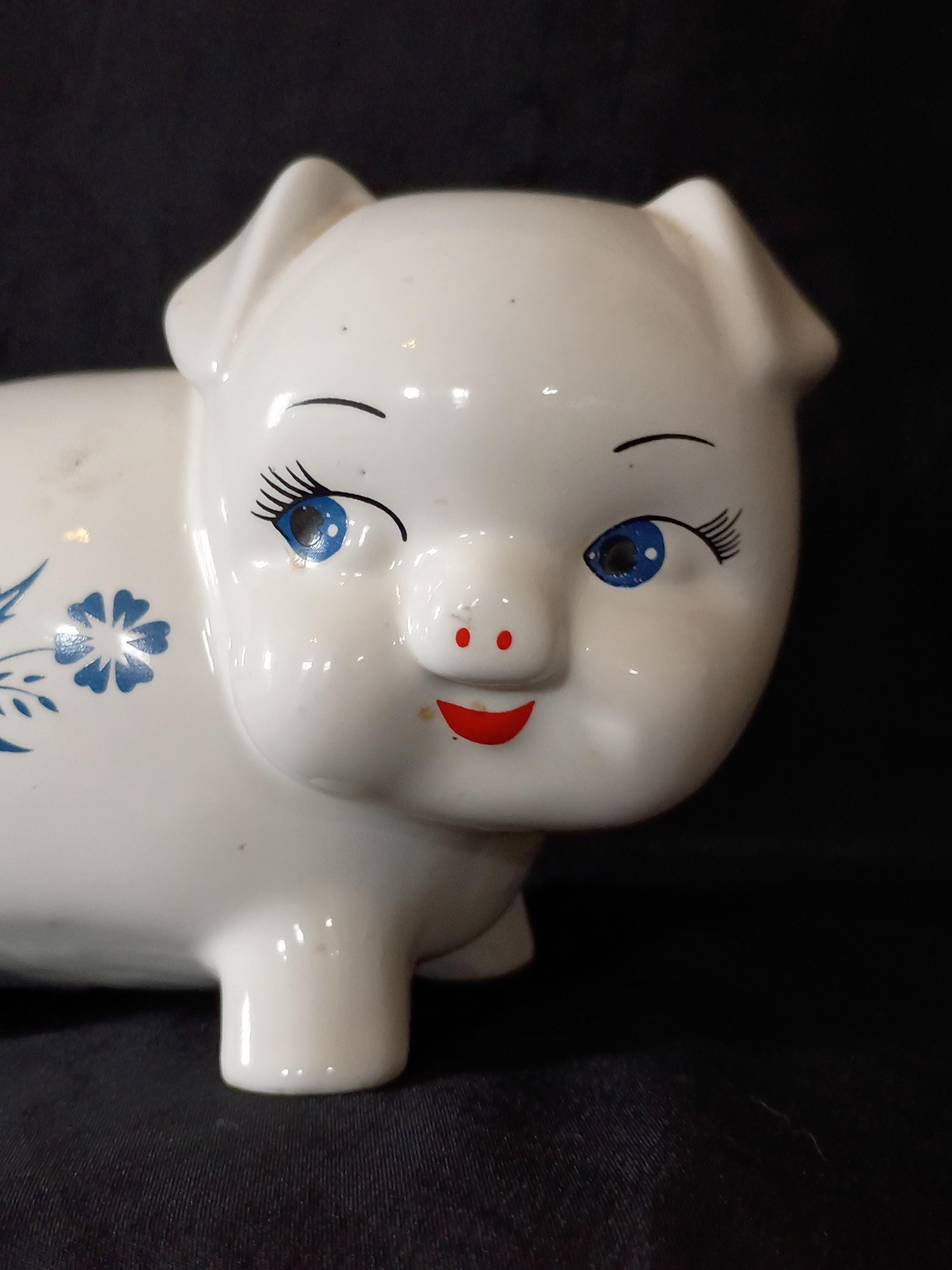 山本造船　CLASSIC PIG Vintage Chinese Heavy Resin Mama Pig With Piglets Figurine