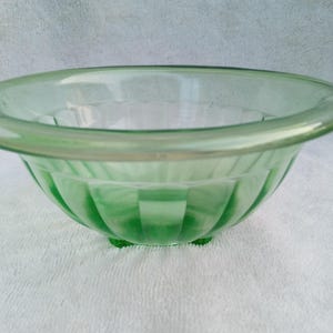 Vtg Hazel Atlas 6.5&quot; Ribbed Uranium Glass Depression Glass Vaseline Glass Bowl