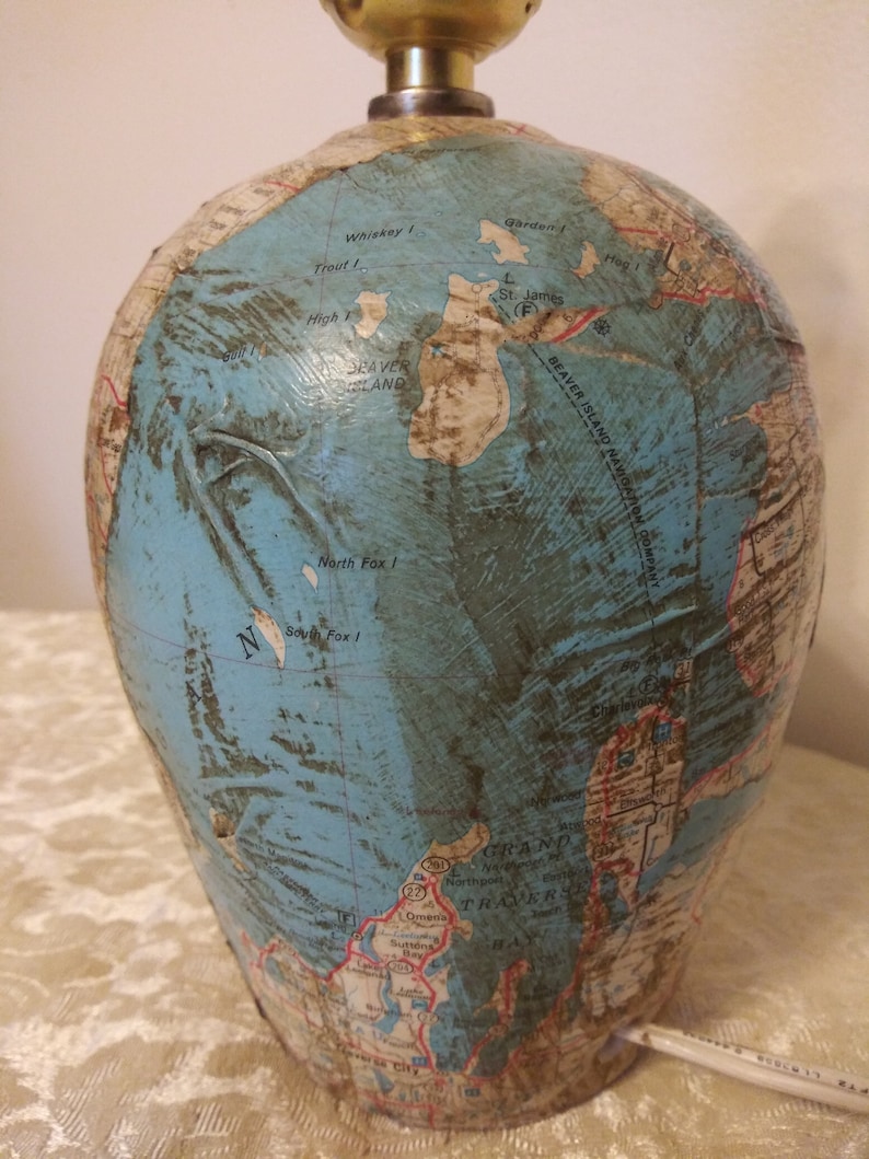 Small Accent Artisan Made Michigan Map 9 Table Lamp